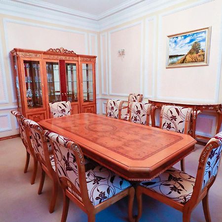 Vip Apartments Dipservice Hall Minsk Exterior foto